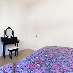 Fancy In Peaceful Area - *