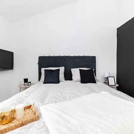 Fancy In Peaceful Area - * زادار