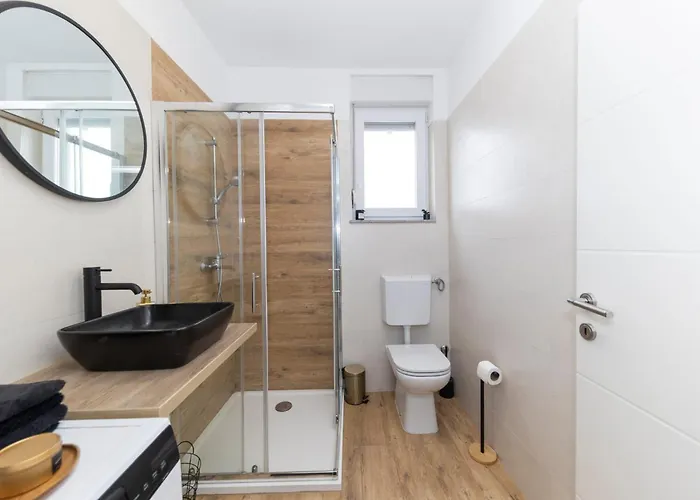 Fancy In Peaceful Area - 자다르