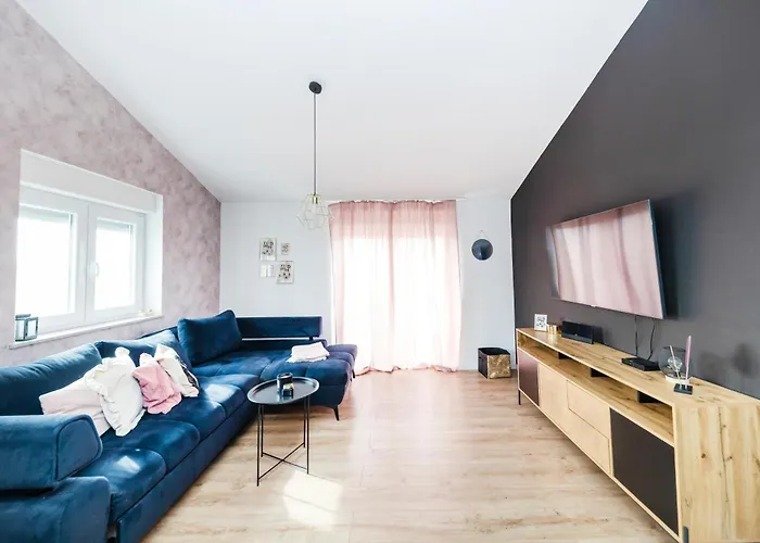 Fancy In Peaceful Area - 아파트 *