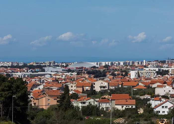 Fancy In Peaceful Area - 아파트 *