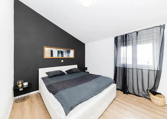 아파트 Fancy In Peaceful Area - *