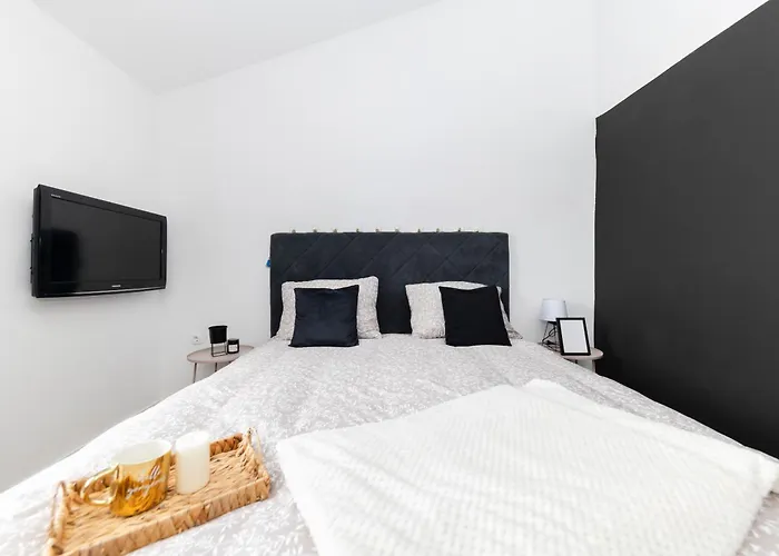 Fancy In Peaceful Area - * 자다르