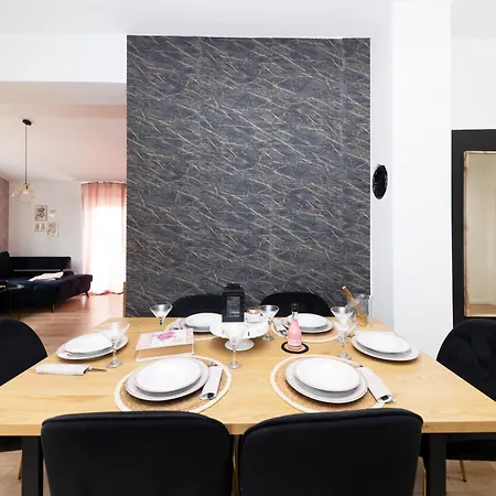 Daire Fancy In Peaceful Area -