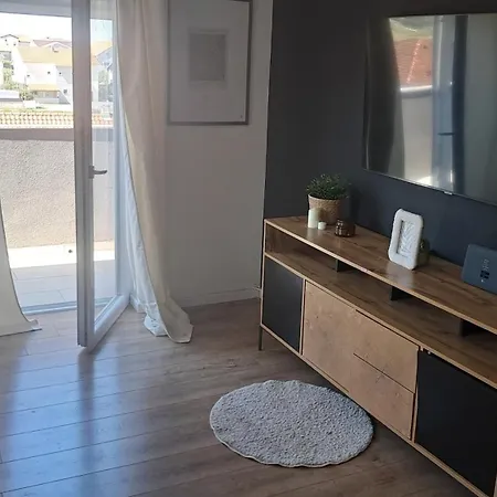 Fancy In Peaceful Area - Apartmán Zadar